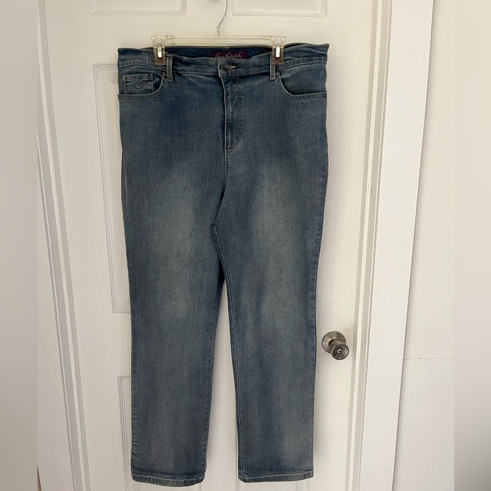 Gloria Vanderbilt Plus Straight Leg Jeans in Blue